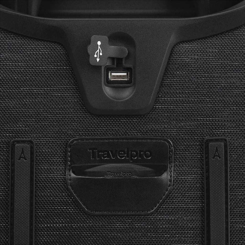 Expandable Spinner Carry-On 21-Inch U540