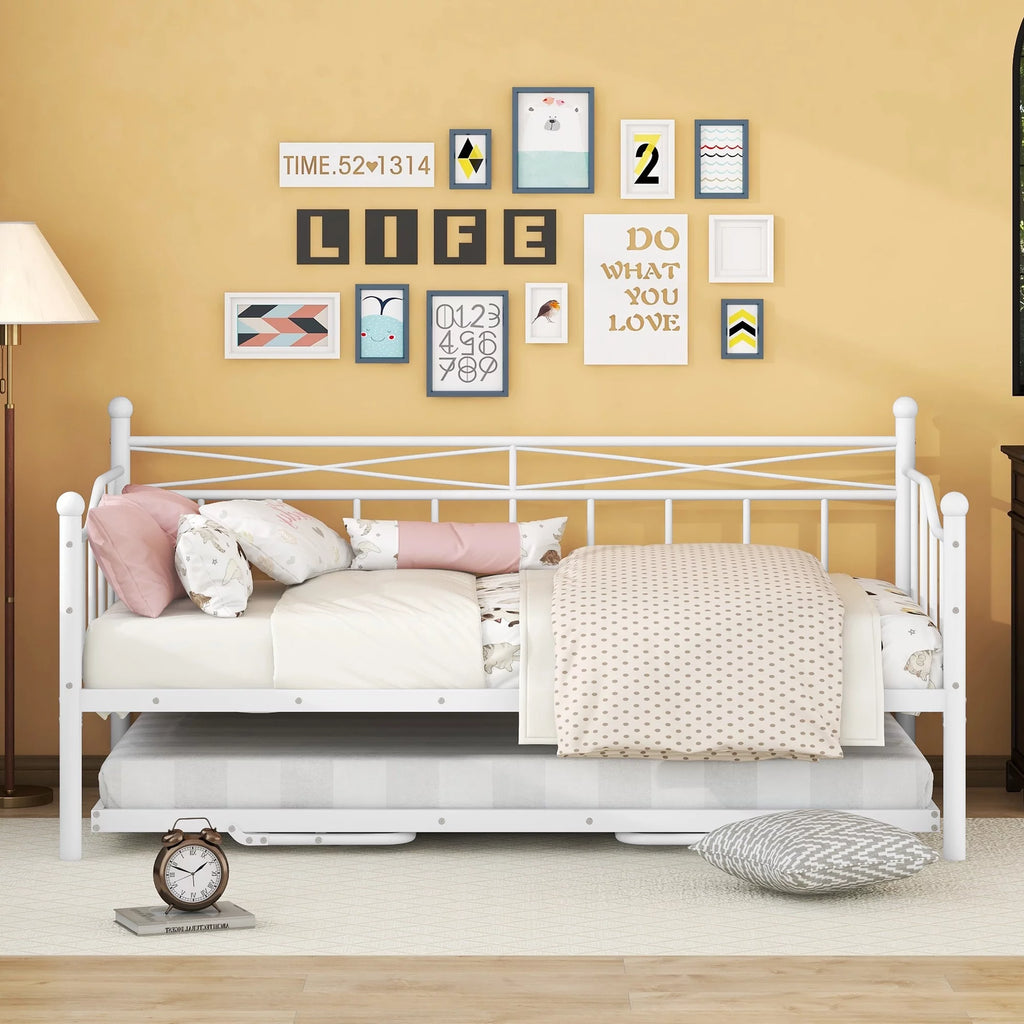 Twin Size White Metal Daybed with Adjustable Trundle R2800