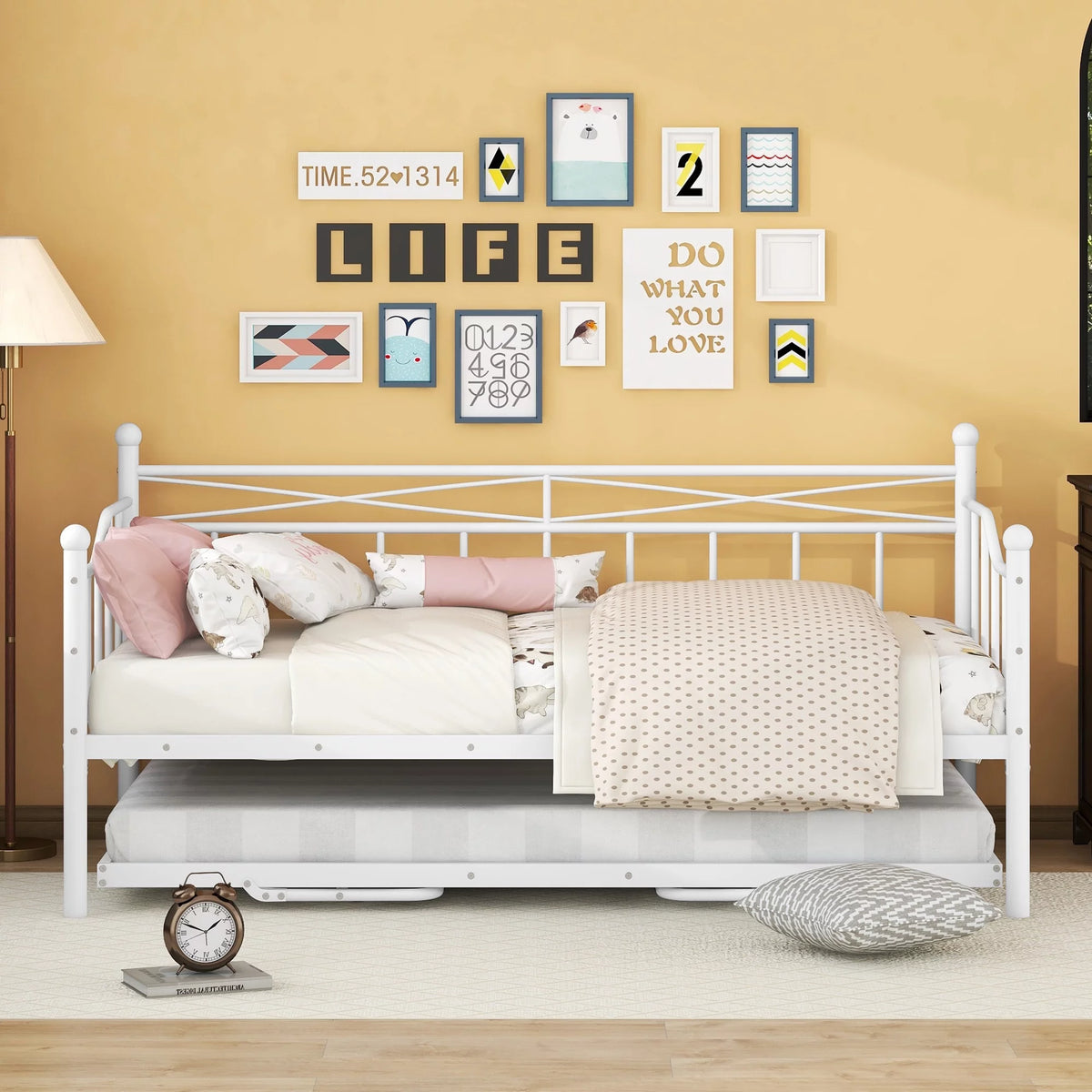 Twin Size White Metal Daybed with Adjustable Trundle R2800