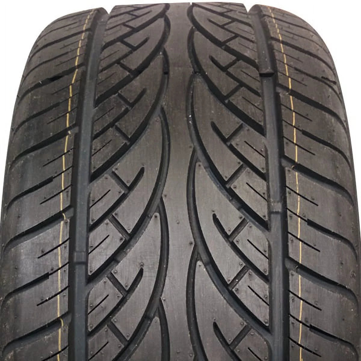 235/30ZR22 90W XL All Season Performance Tires R7814