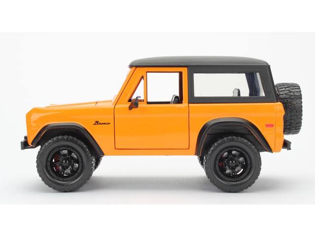 Orange 1/24 Diecast Model Car N22709