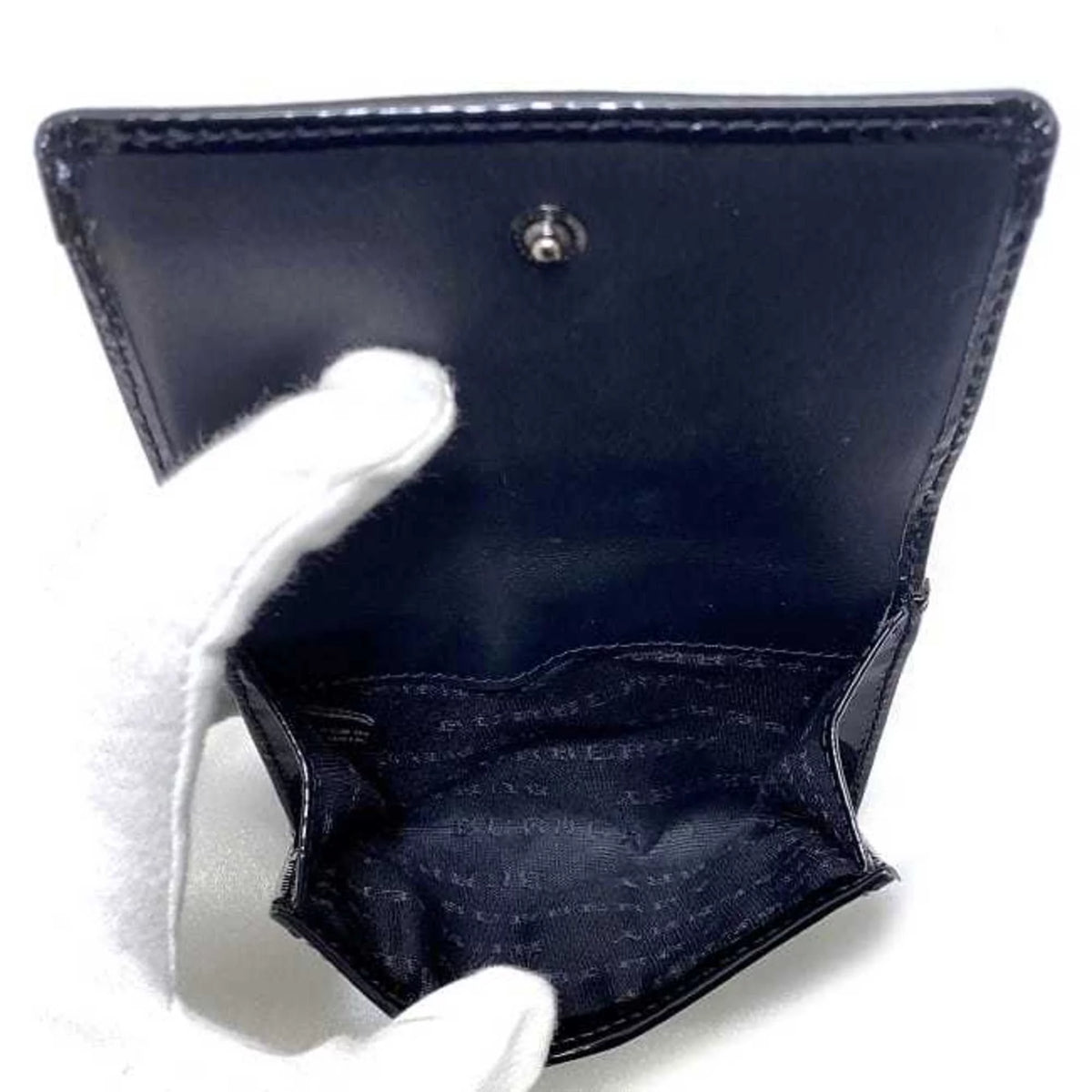 Pre-Owned Beige Black Check PVC Patent Leather Wallet U349044