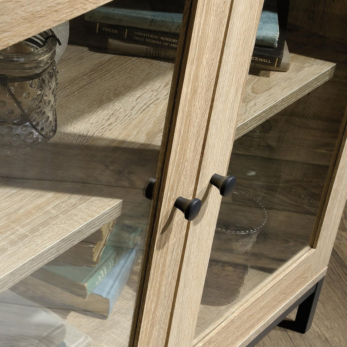 Display Cabinet E6042