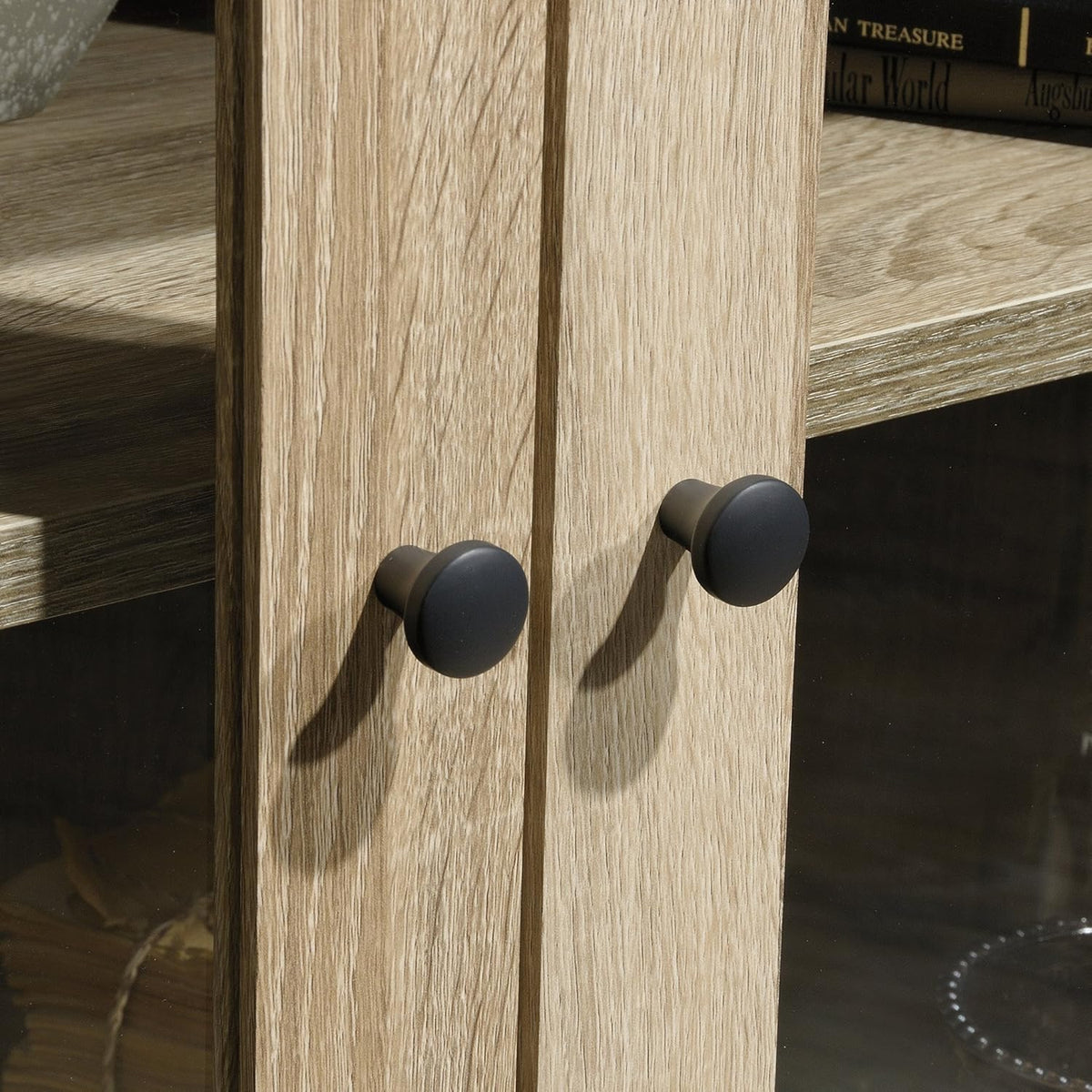 Display Cabinet E6042