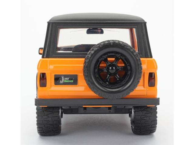 Orange 1/24 Diecast Model Car N22709