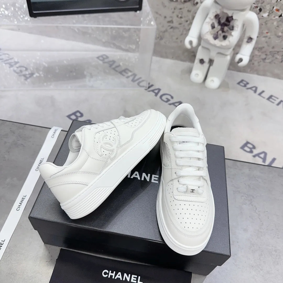 Women Shoes Q44739