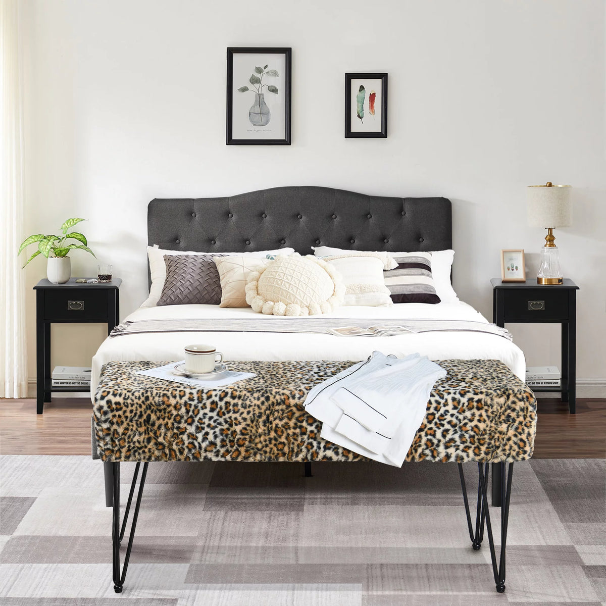 Faux Fur Ottoman Y787504