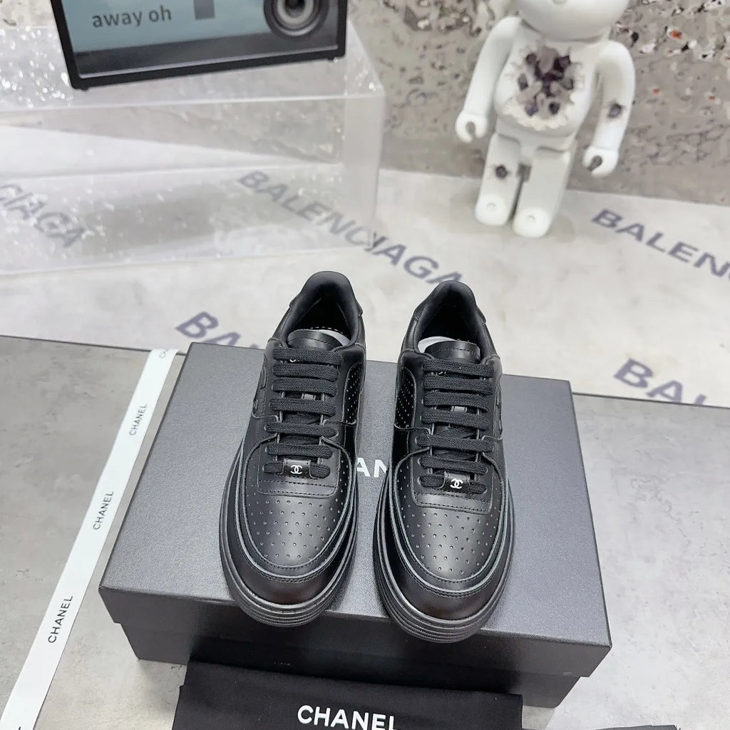Women Shoes Q44739
