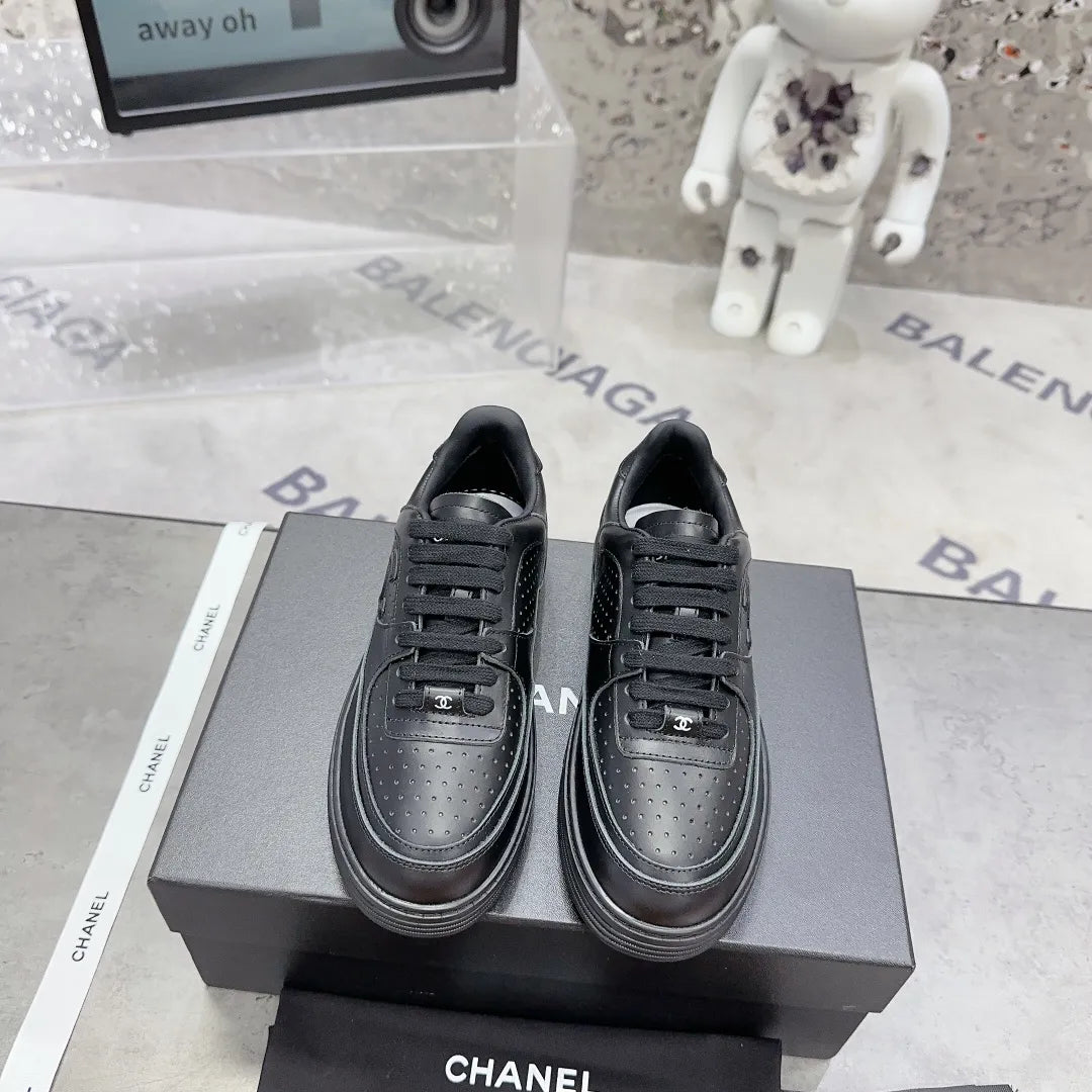 Women Shoes Q44739