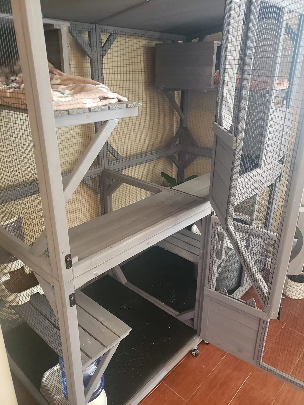 Wooden Catio Cat Enclosure with 3 Platforms S481386