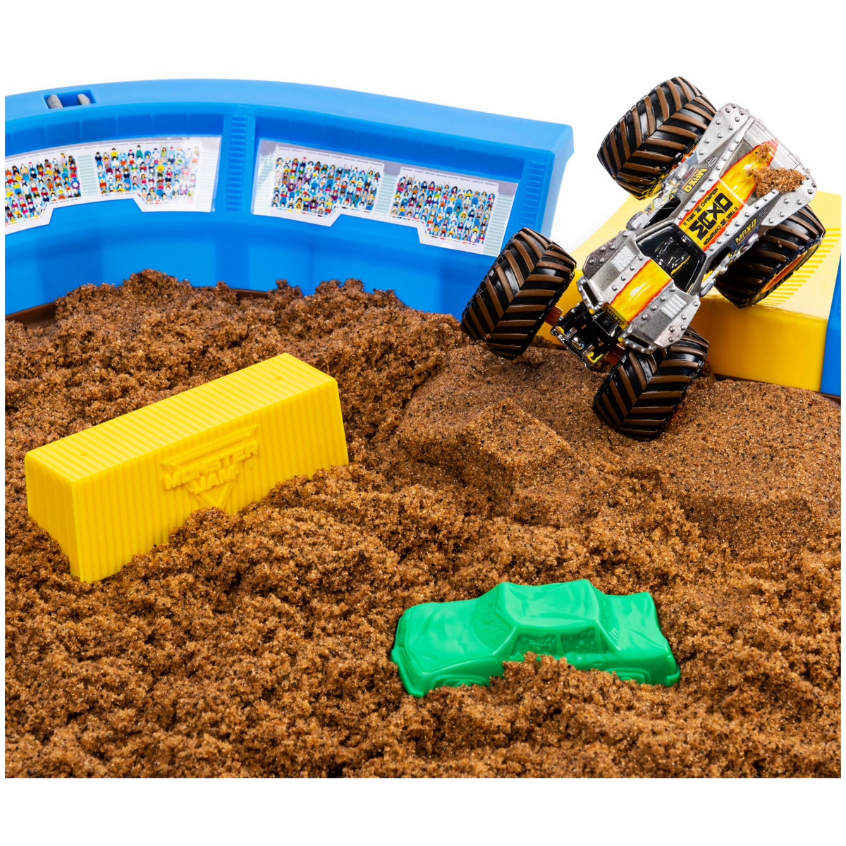 24-Inch Playset with 2lbs of Monster Dirt and 1:64 Scale Die-Cast Truck D46669