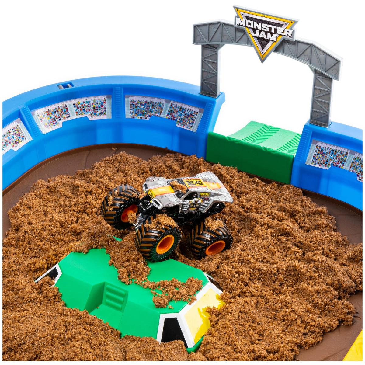 24-Inch Playset with 2lbs of Monster Dirt and 1:64 Scale Die-Cast Truck D46669