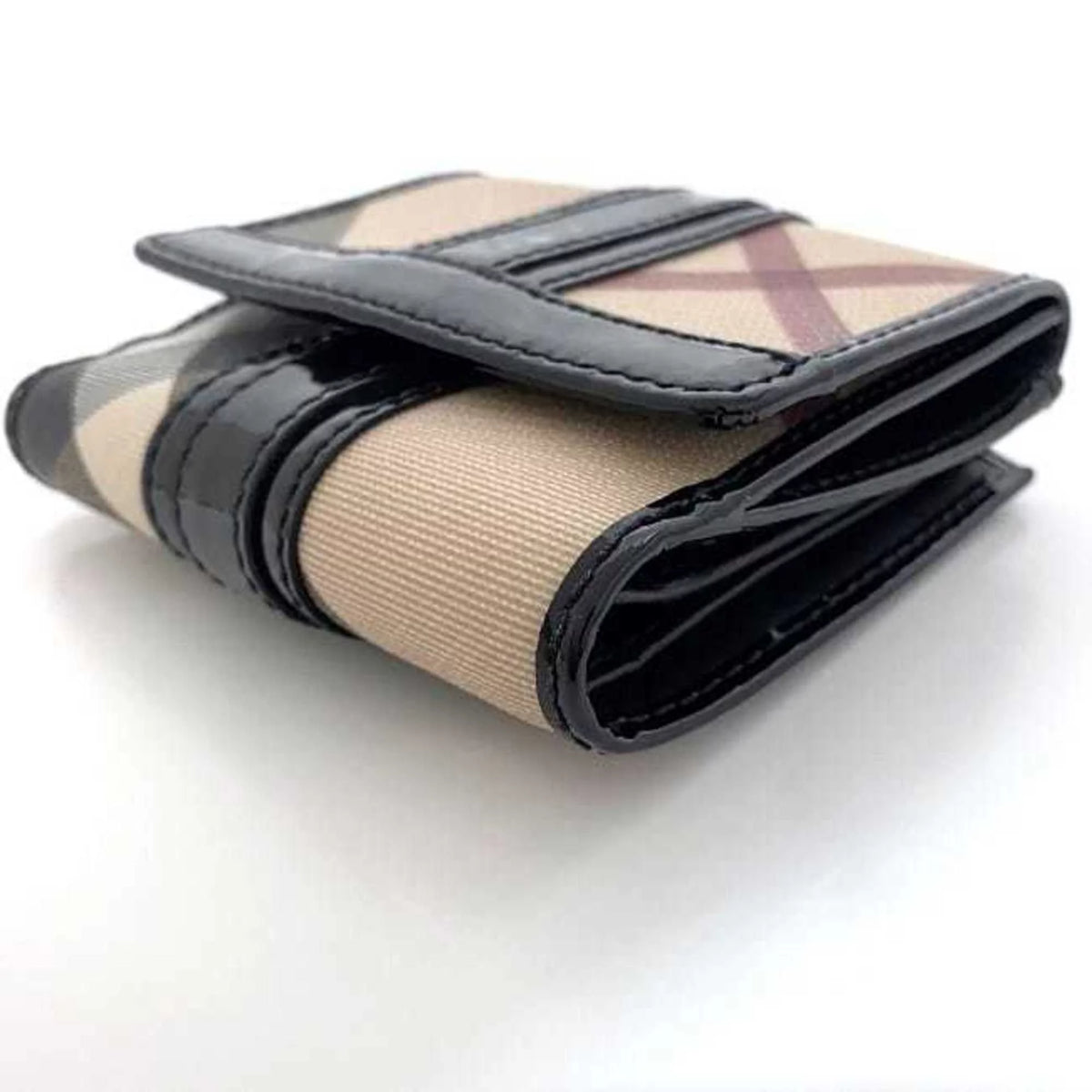 Pre-Owned Beige Black Check PVC Patent Leather Wallet U349044