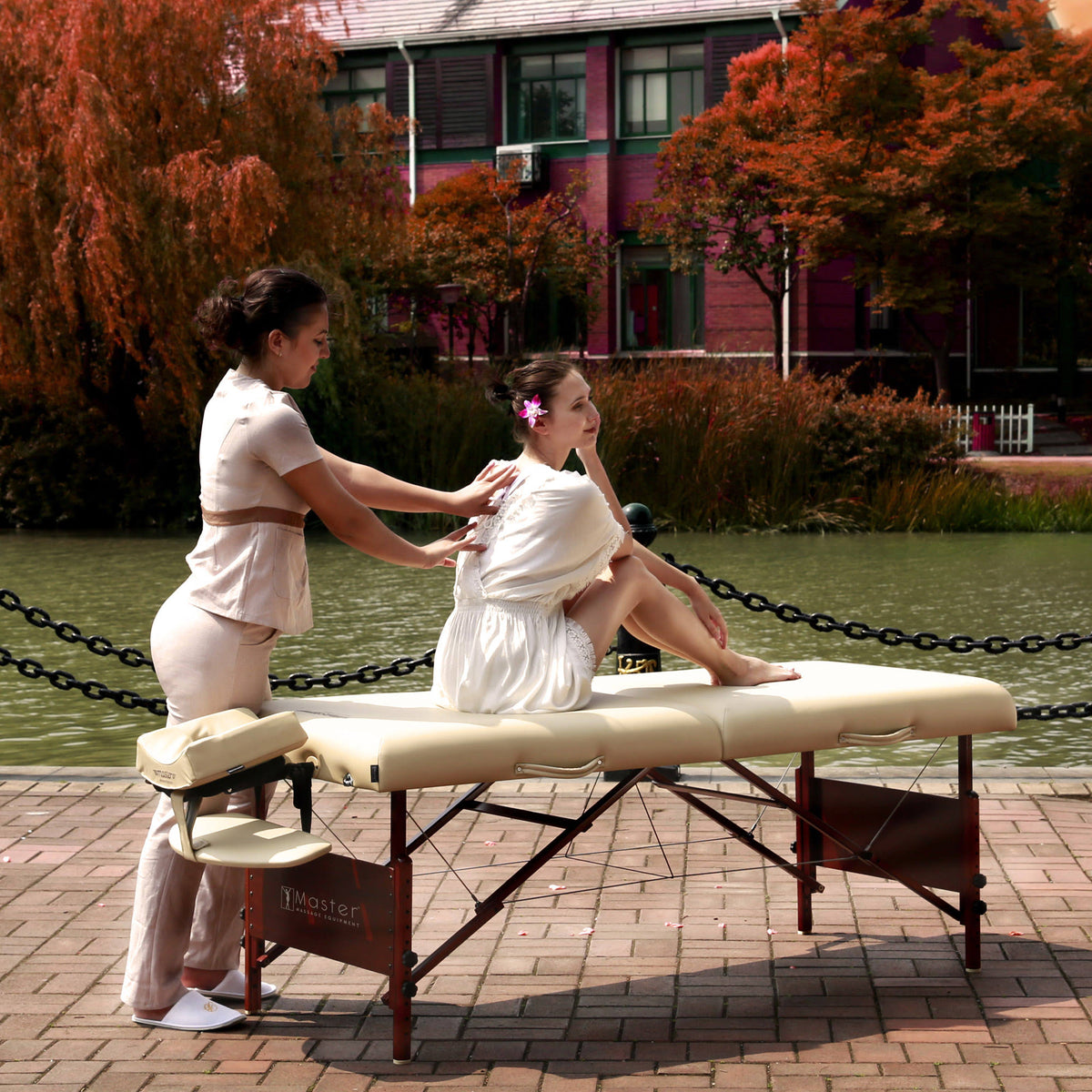 30" Portable Massage Table M4731